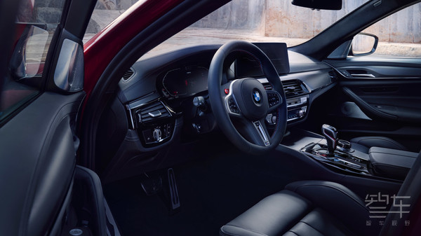 ±M5