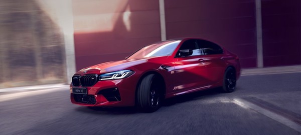 ±M5