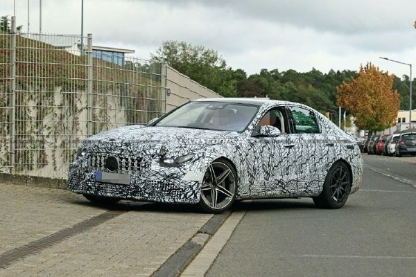 һAMG C63